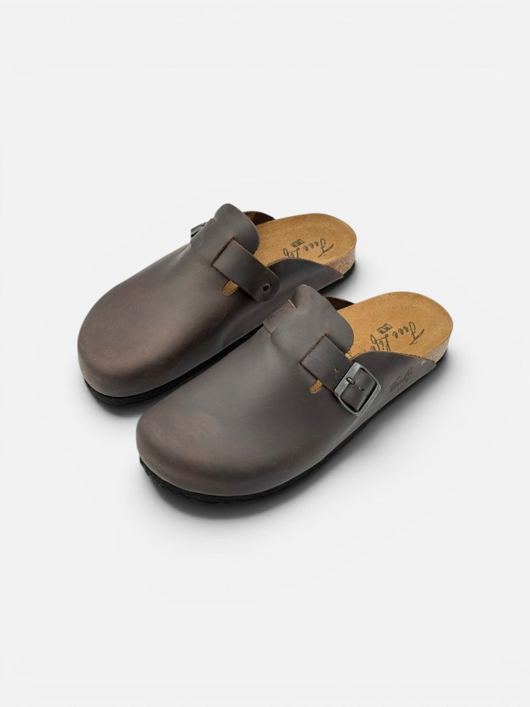 Saboți Bărbați din Piele Naturală Clog Închis cu Cataramă – Maro Închis